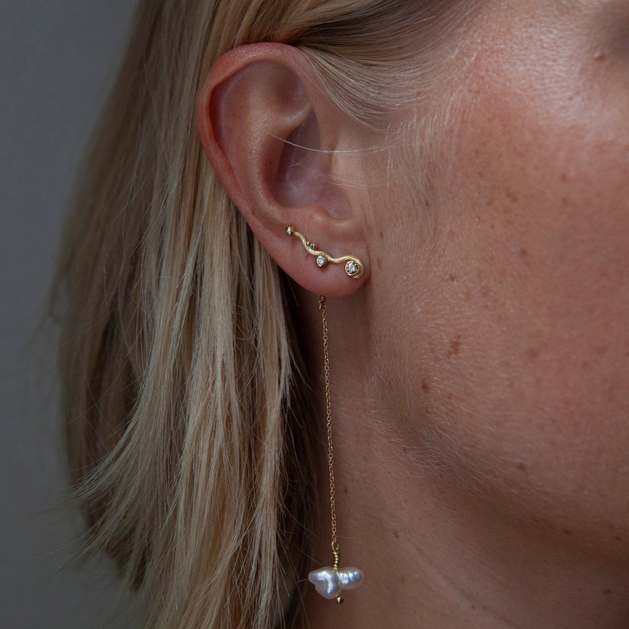 Seafire earrings w. backstoppers