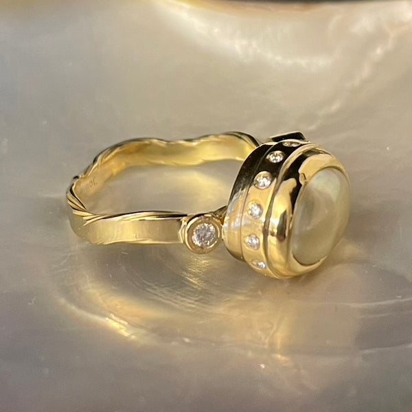 Cocktail ring