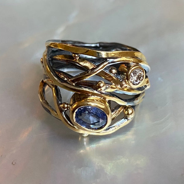 Viklet Ring