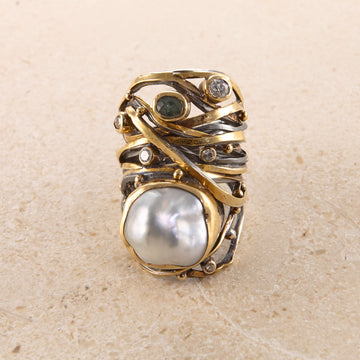 Twisted ring