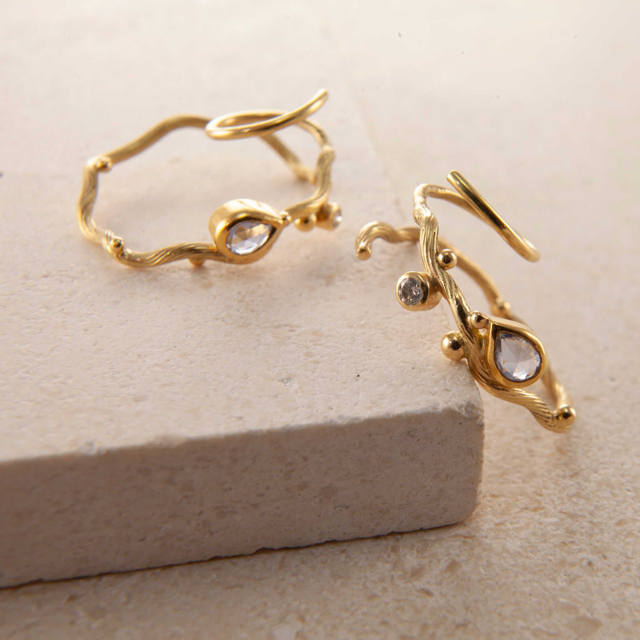 Tallulah guld øreringe mellemstore