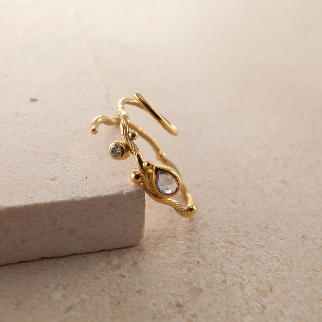 Tallulah gold hoops medium